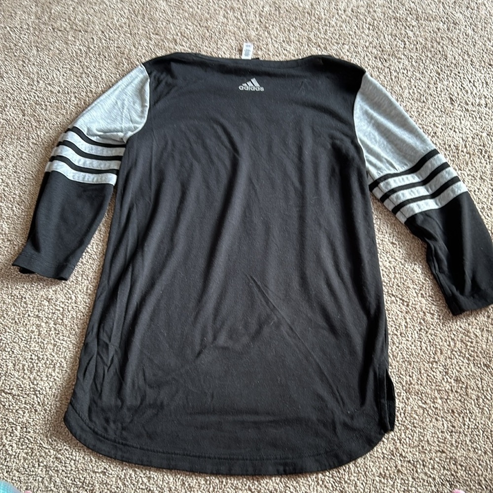 Adidas top - Picture 4 of 5